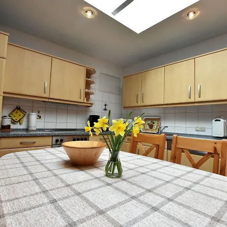 Apartment Modern In With Private Garden